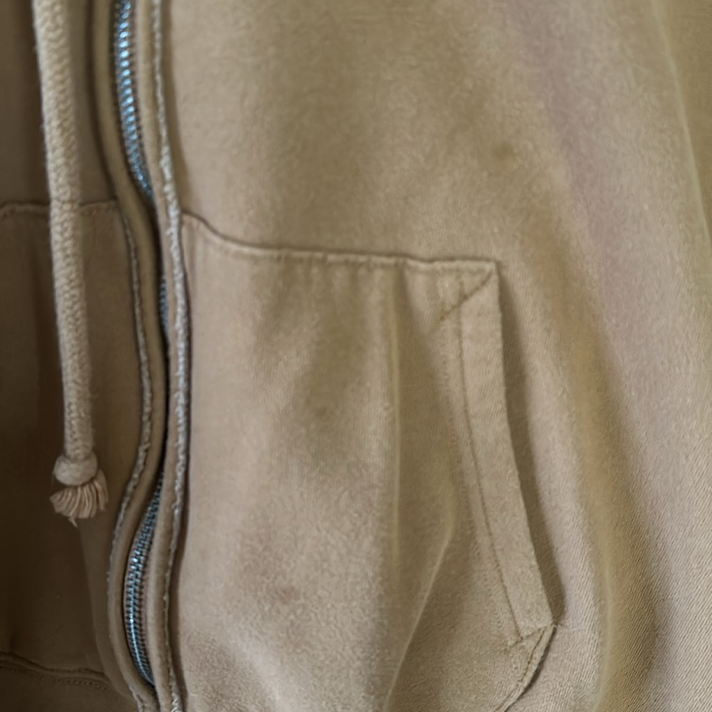 Large zip up - Picture 2 of 2